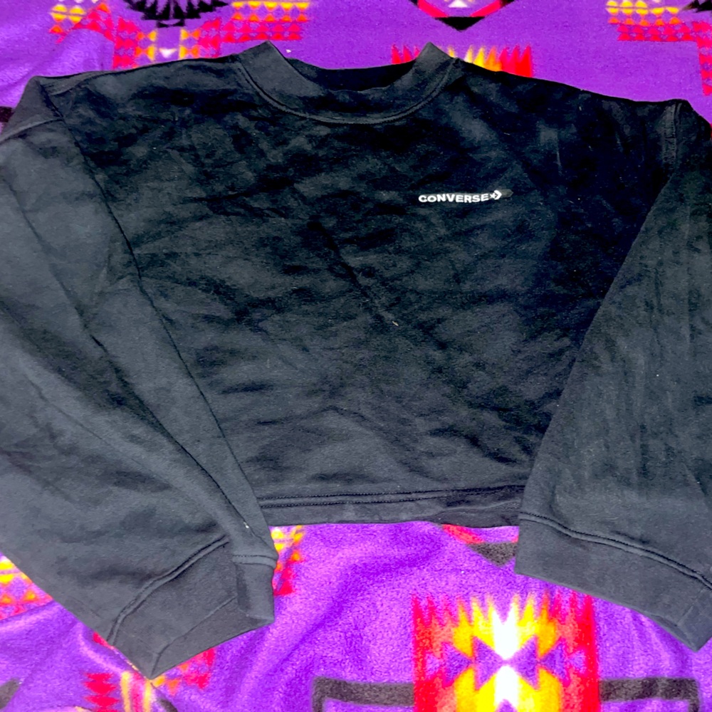 Black cropped Converse hoodie